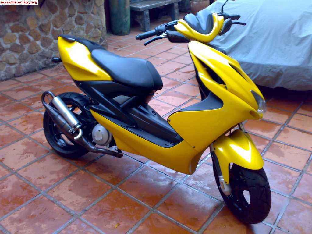 Se vende aerox r