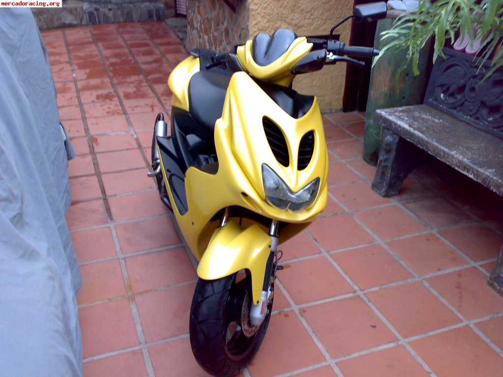 Se vende aerox r