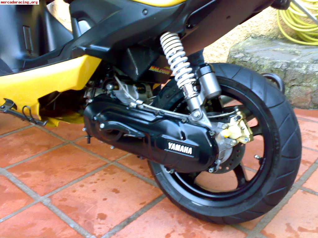 Se vende aerox r