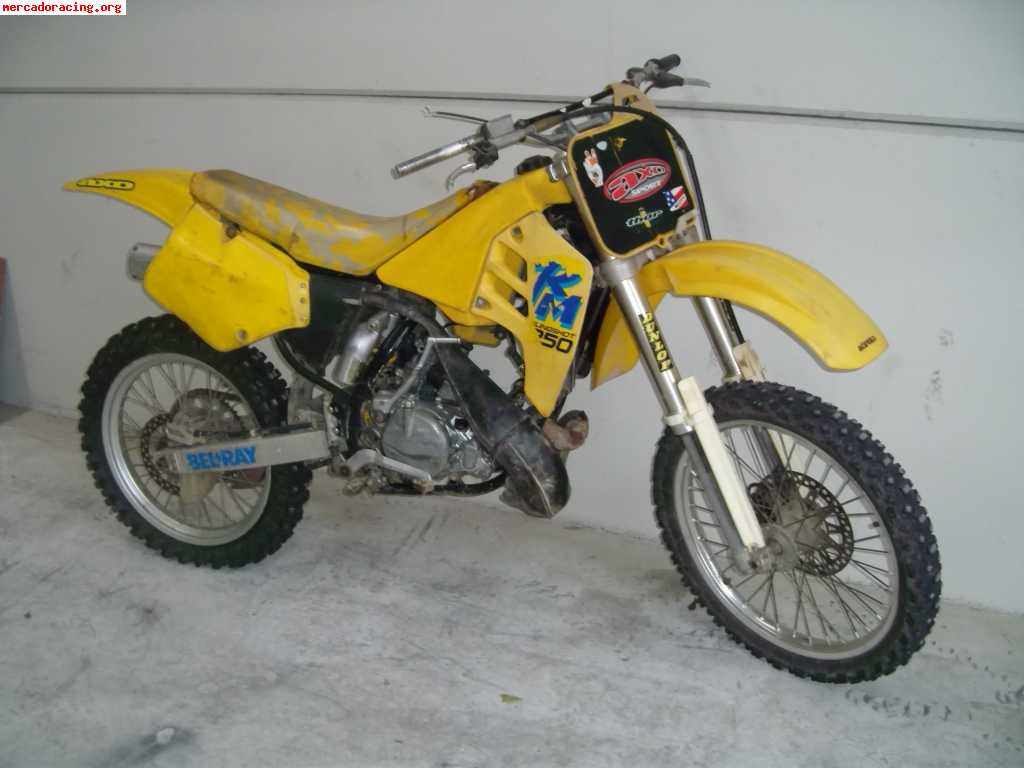 Suzuki rm 250 400€