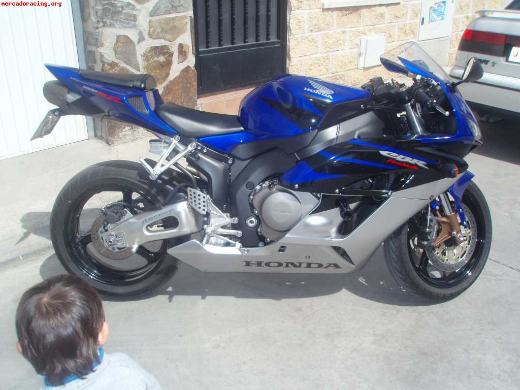 Honda cbr 1000 rr