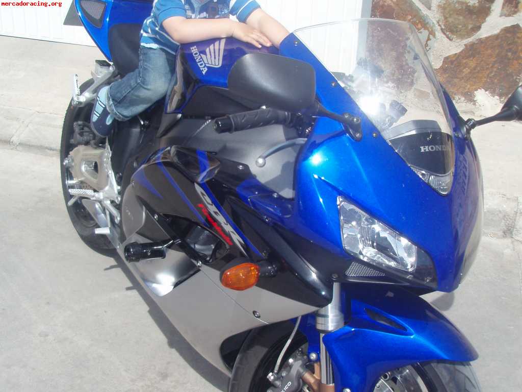 Honda cbr 1000 rr