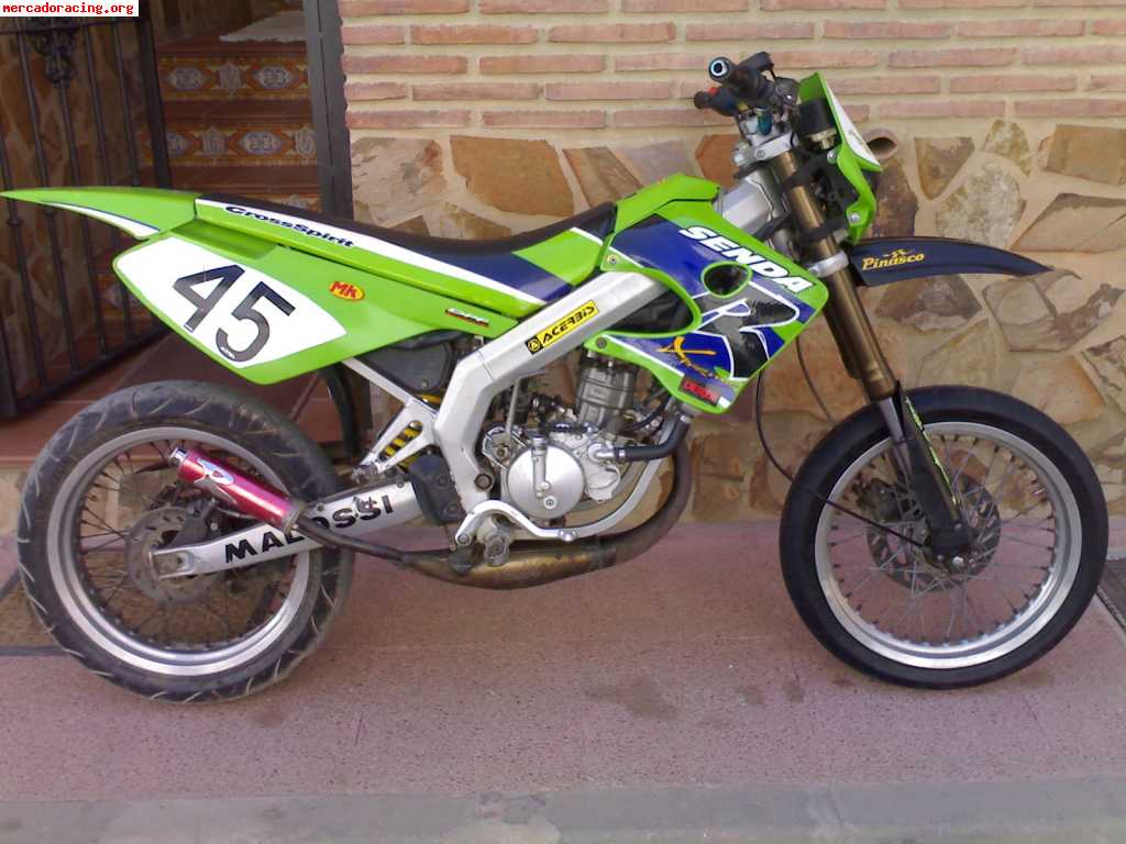 Derbi senda r1 70cc-----yamaha jog rr malossi 80cc