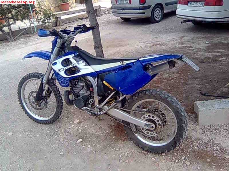 Se vende o cambia gas gas 250 ec 2001