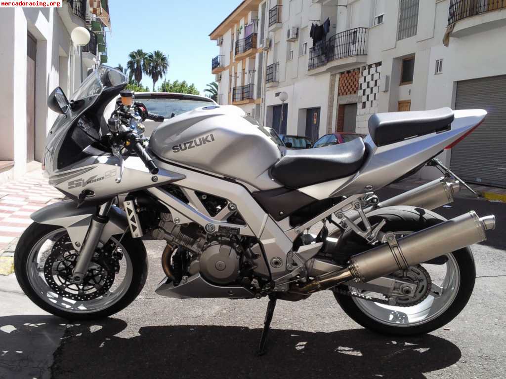  se vende o cambia por coche que interese suzuki sv1000s fin