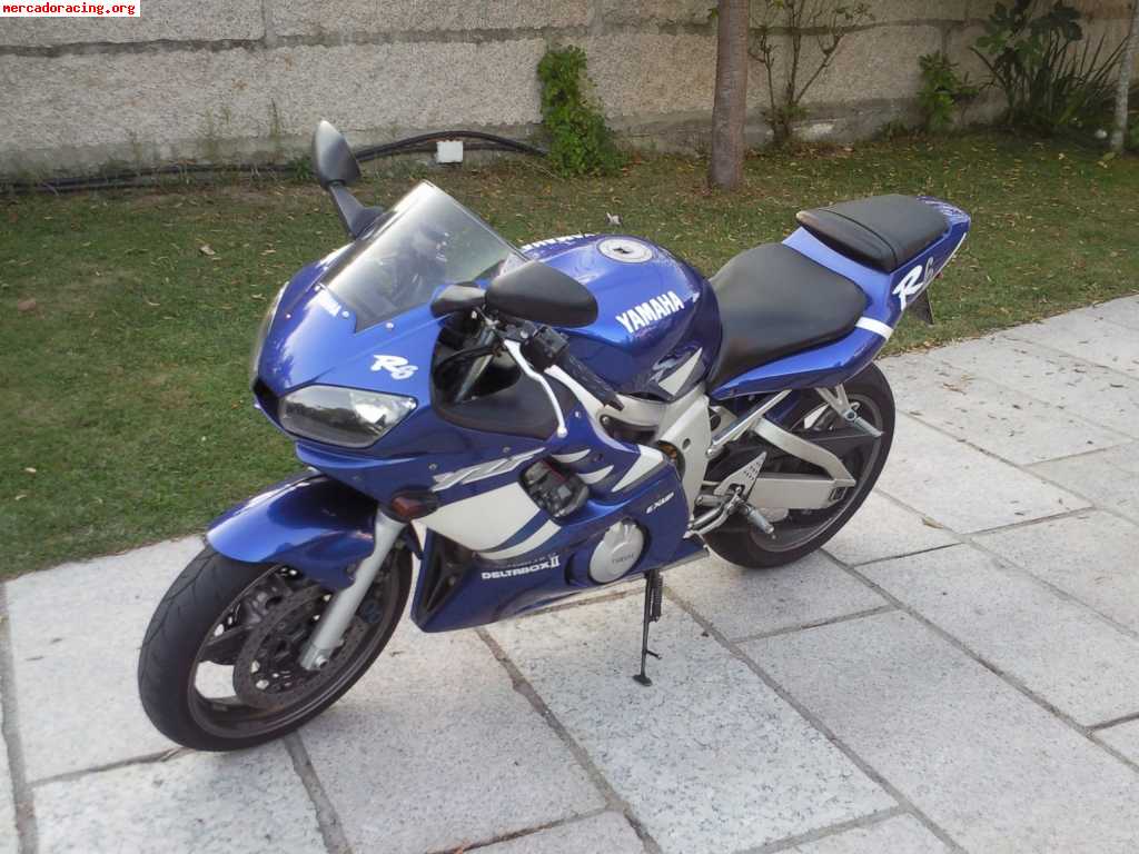 Se vende  yamaha r6 limitada en papeles 3500