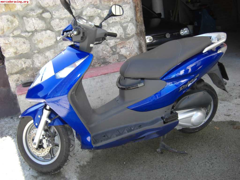 Honda dylan 150cc como nueva 1600 euros 627674867