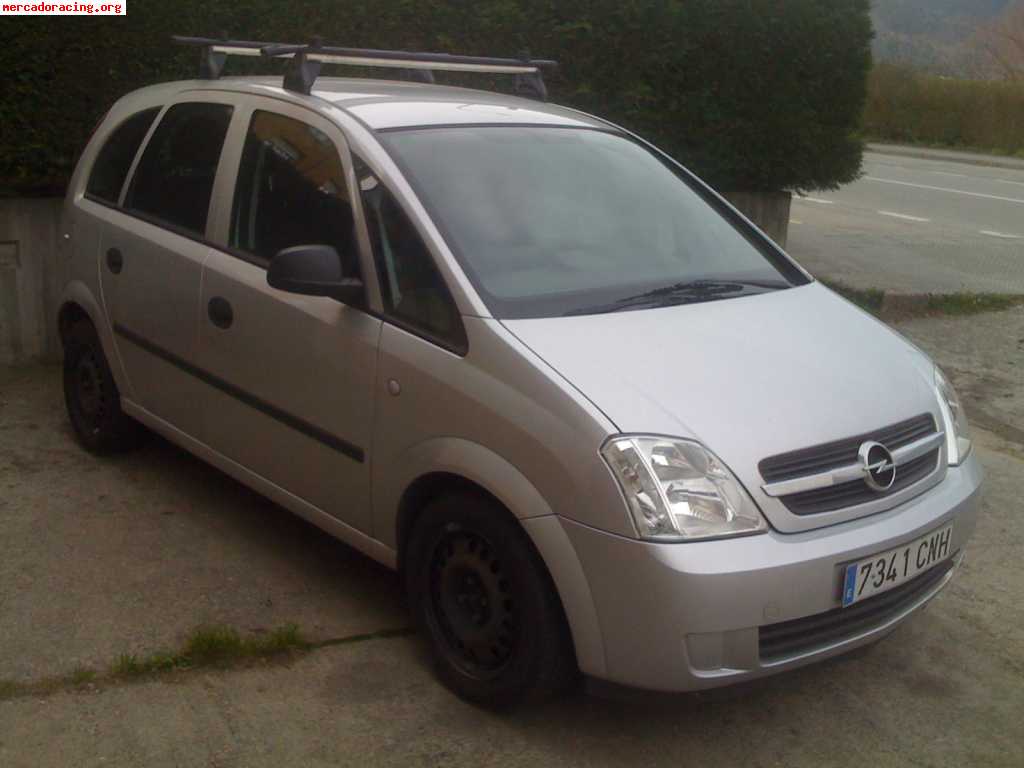 Cambio opel meriva 1.7 dti, busco moto r