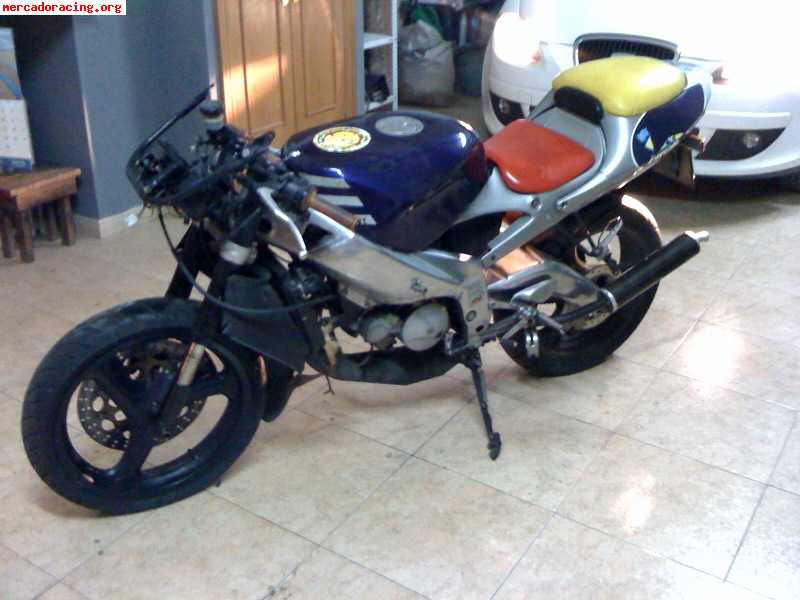 Vendo aprilia rs 125 valentino rossi