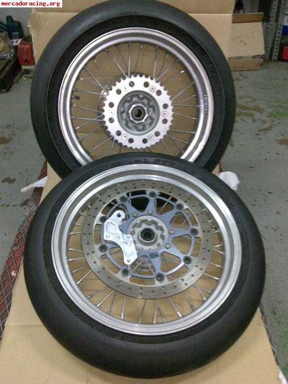 Vendo ruedas supermotard. 600€