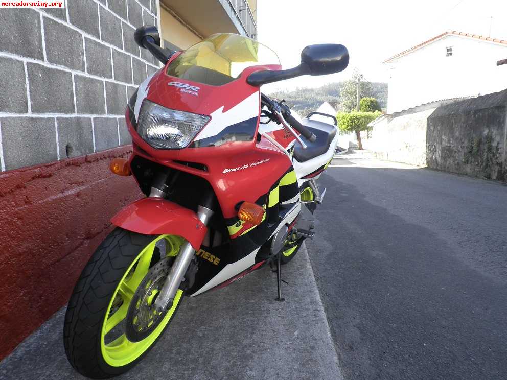 Cbr 600f---------3000€