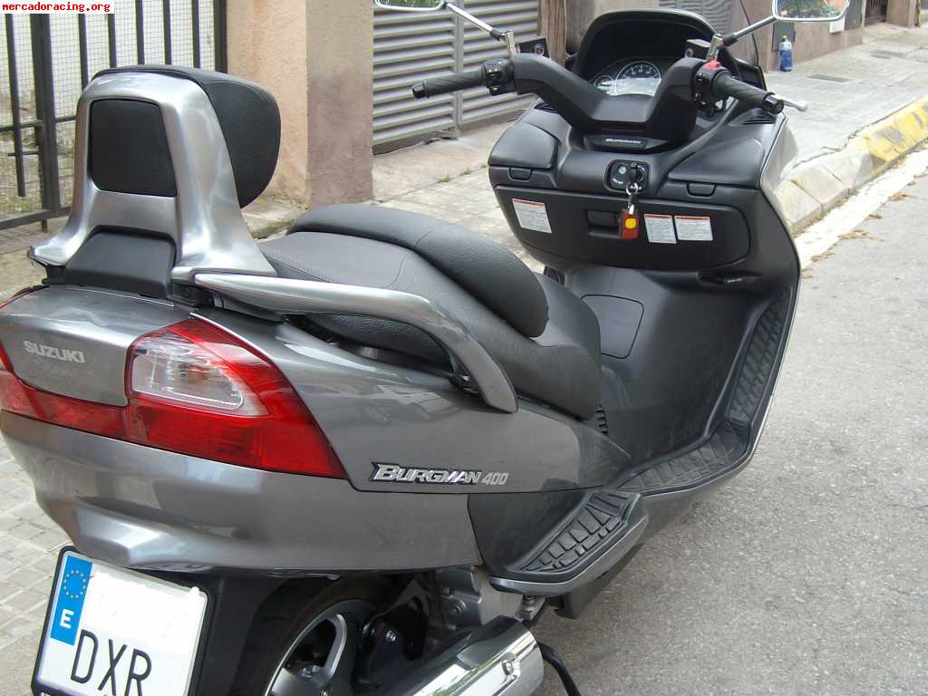 Suzuki burgman 400c.c.