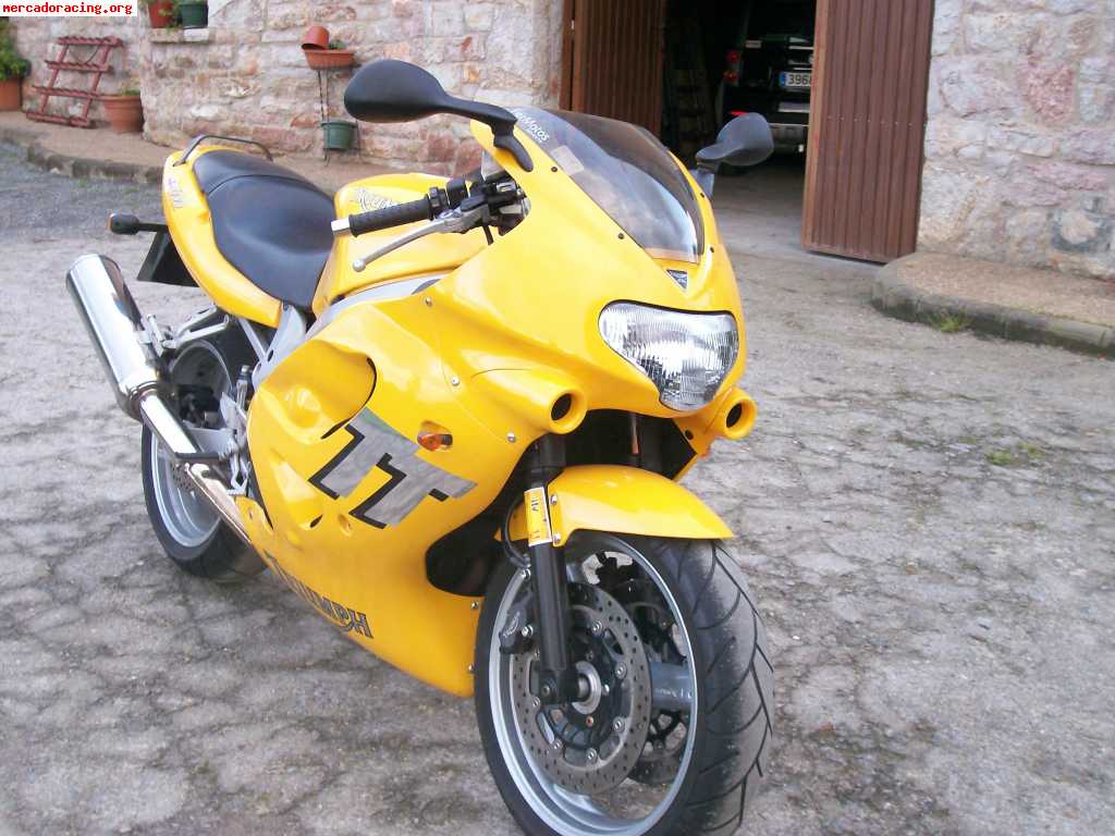 Vendo triumph tt 600