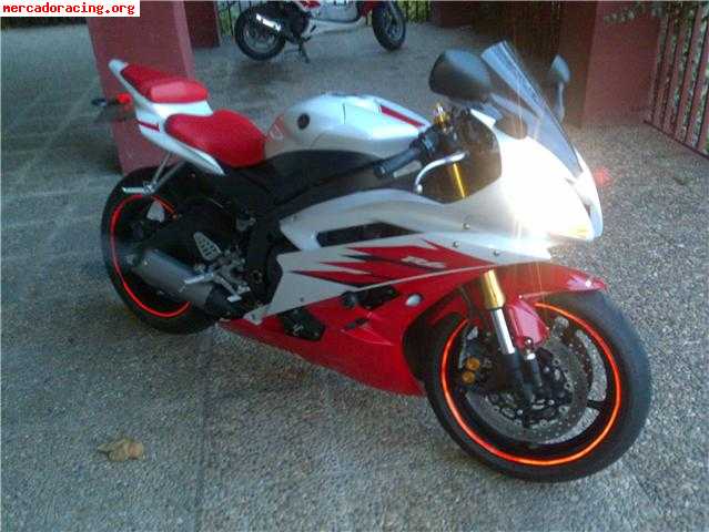 Se vende yamaha r6