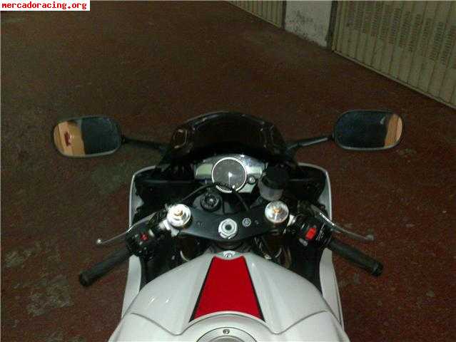 Se vende yamaha r6