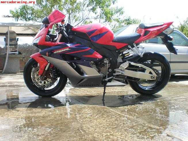 Vendo o cambio cbr 1000rr (comprada en julio del 2007)