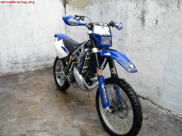 Se vende o se cambia gas-gas ec 250  valencia 2600€