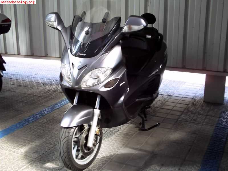 Piaggio x9 evolution 200