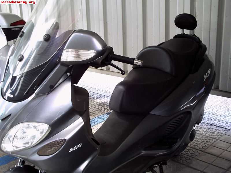 Piaggio x9 evolution 200