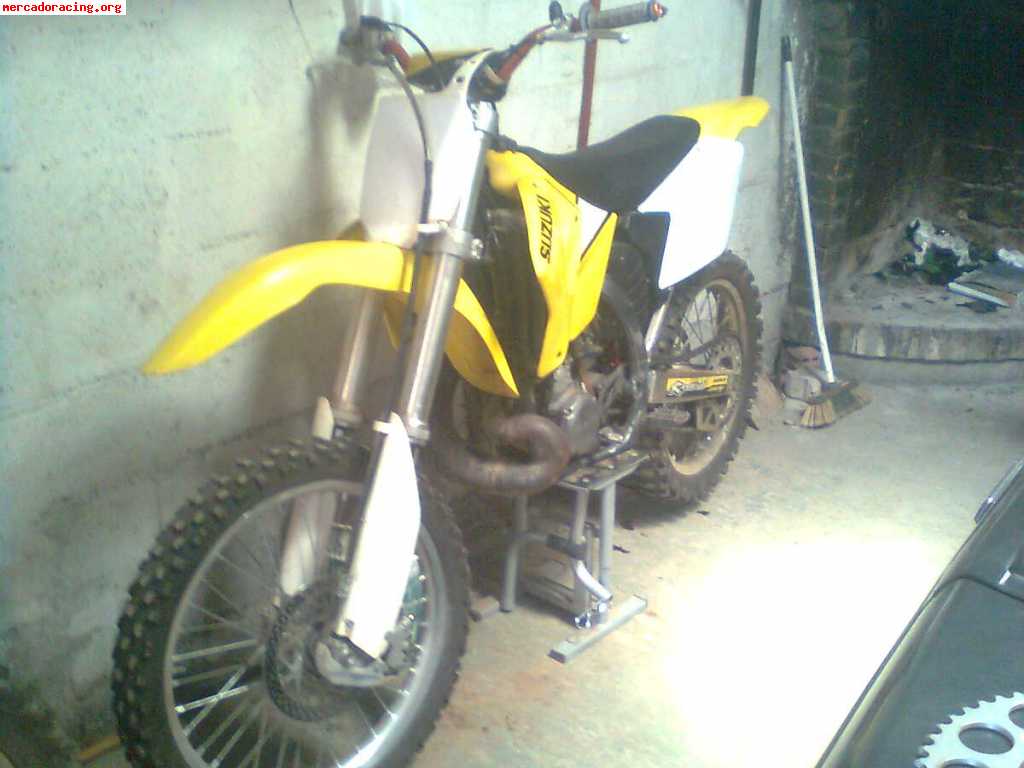 Suzuki rmz 250 por 700€