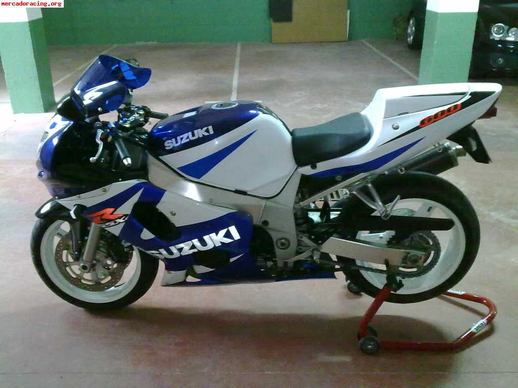 Suzuki - gsxr 600  -  3800€