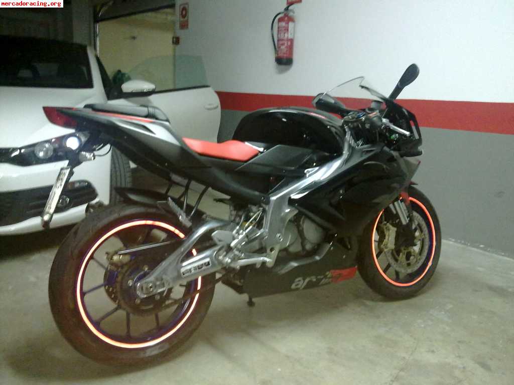 Se vende aprilia rs 125 último modelo!!