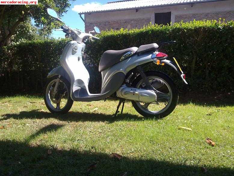 Moto super economica , ideal para la crisis