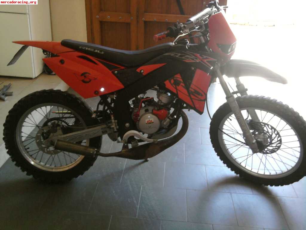 Se vende rieju mrx 50   1300€