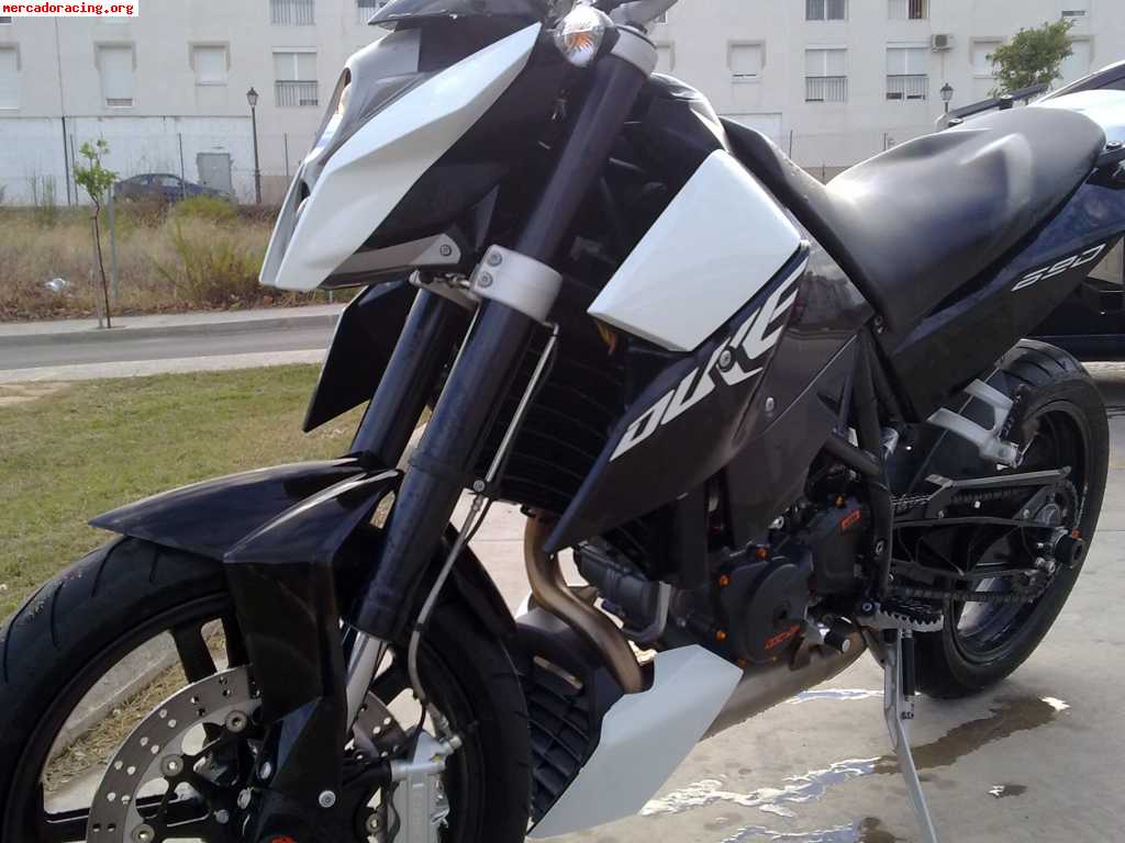 Vendo o cambio por coche ktm duke 690 white edition 6000kms