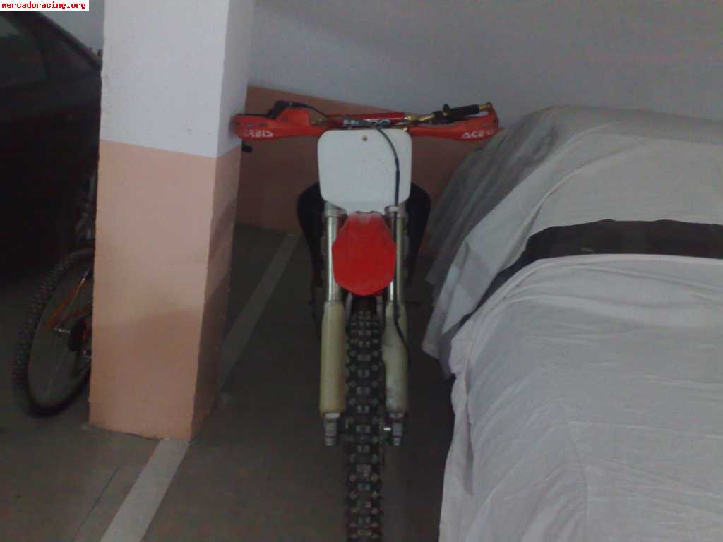 Se vende cr 125