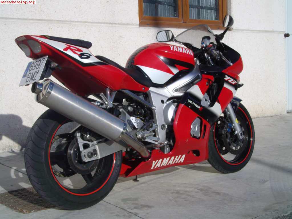 Yamaha r6   2500€