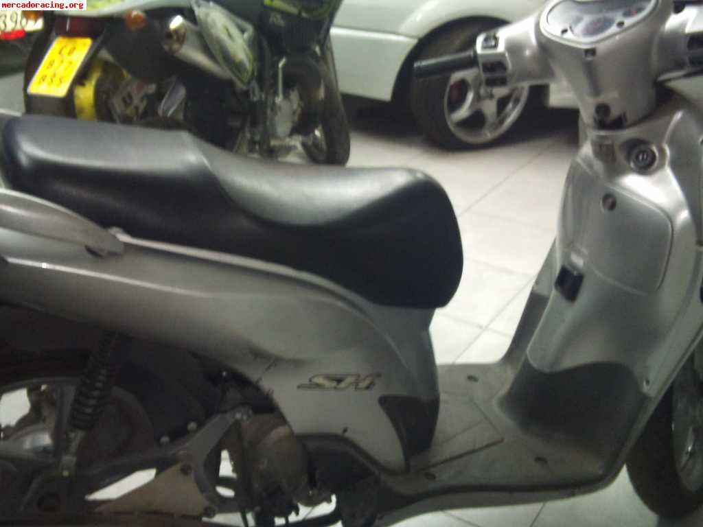 Se vende honda 150c.c