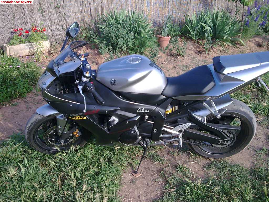 Yamaha r1 impecable en barcelona