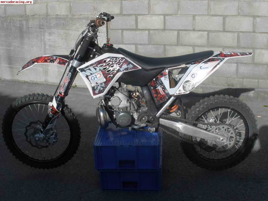 Se vende ktm muchos extras (escucho ofertas)