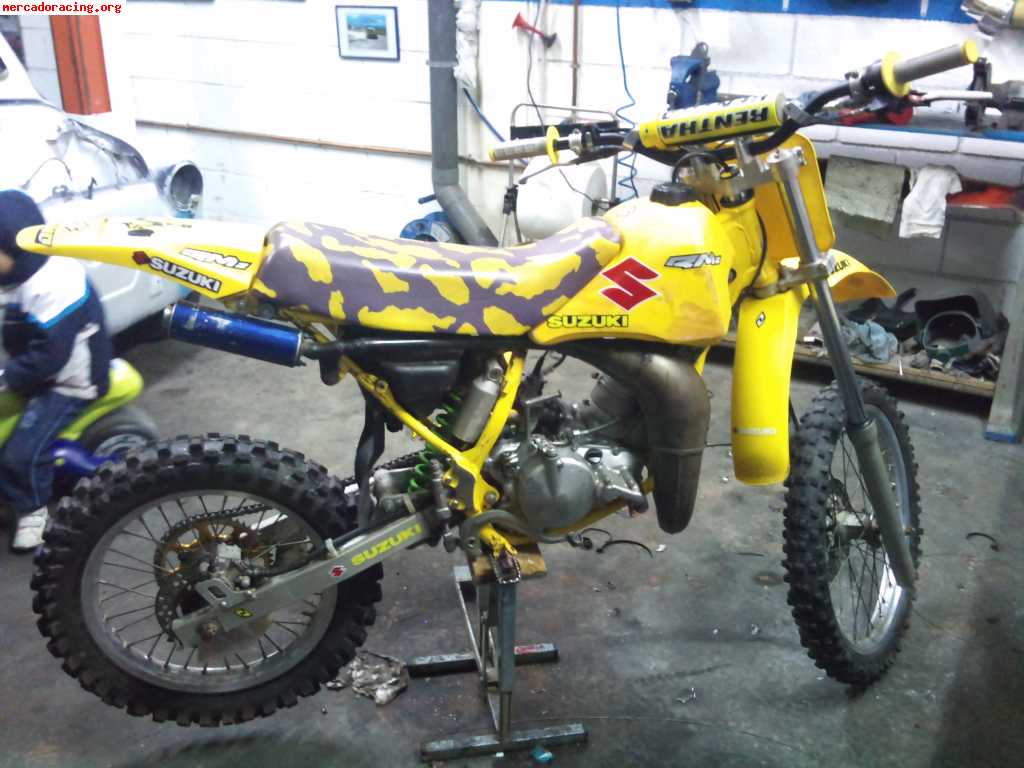 Se vende suzuki rm 80cc