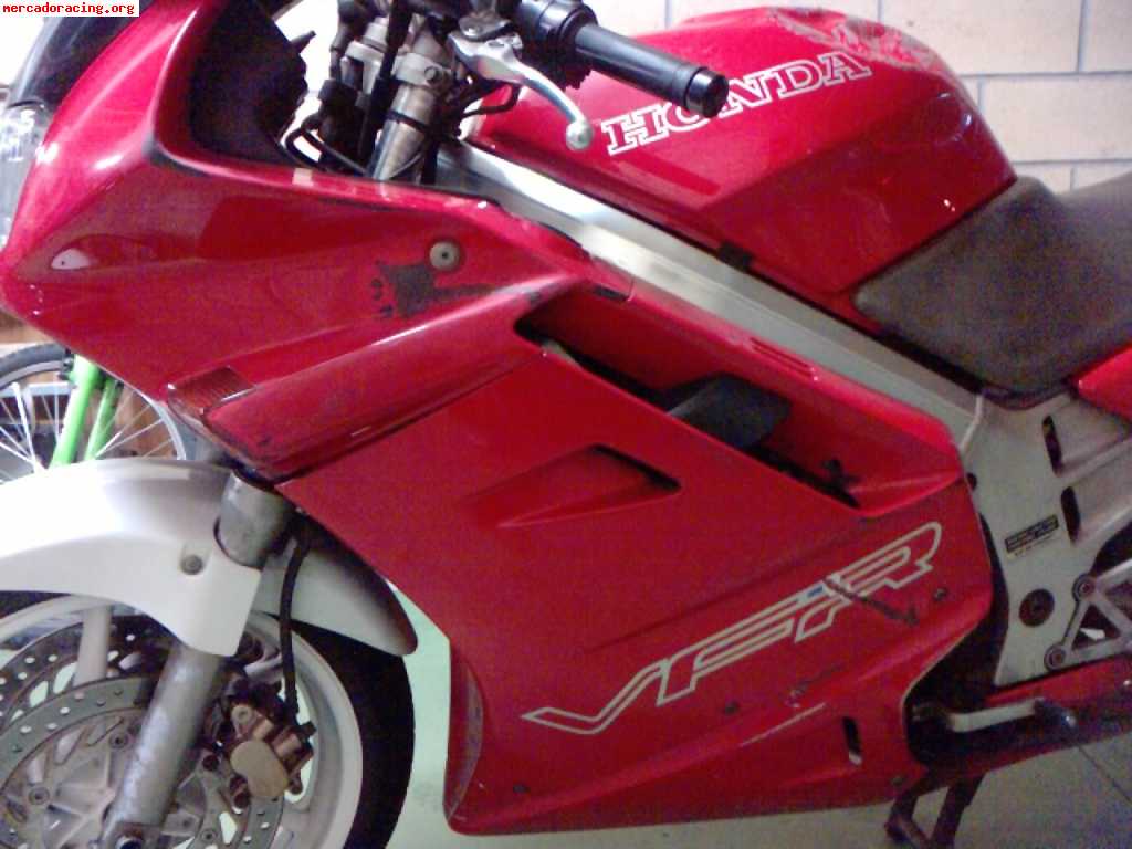 Vendo honda vfr 750f