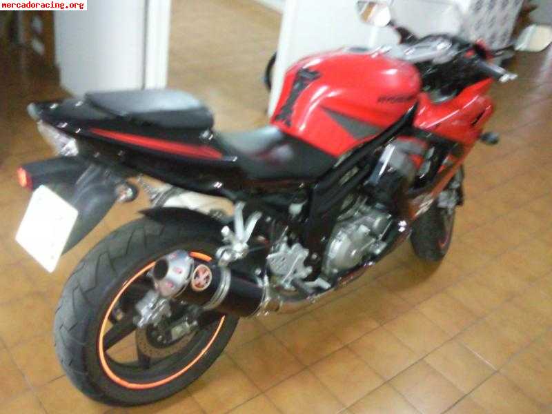 Vendo hyosung gt650 ri ´07 90cv con extras --> 2995€ !! 3800