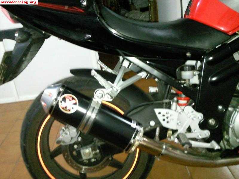 Vendo hyosung gt650 ri ´07 90cv con extras --> 2995€ !! 3800