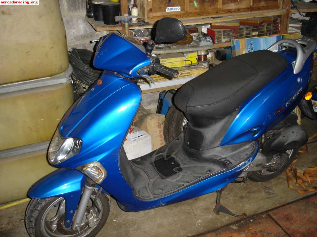 Vendo scooter de 50 cc 500 euros