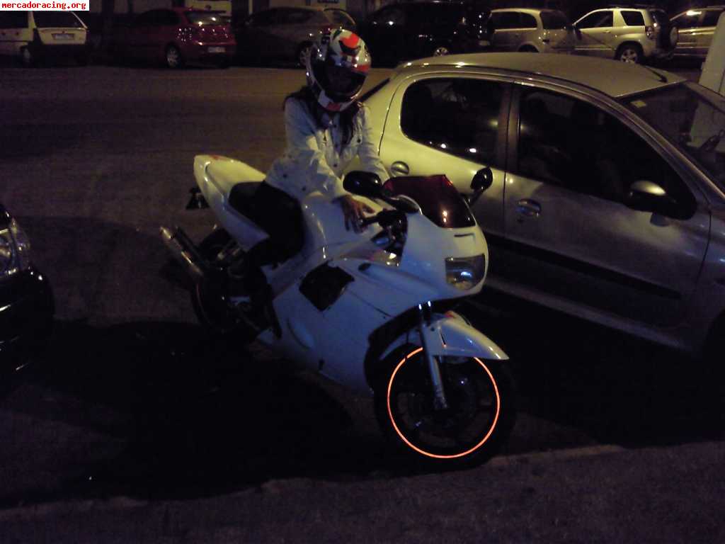 Honda cbr 600 f del 93 en barcelona 1500 euros