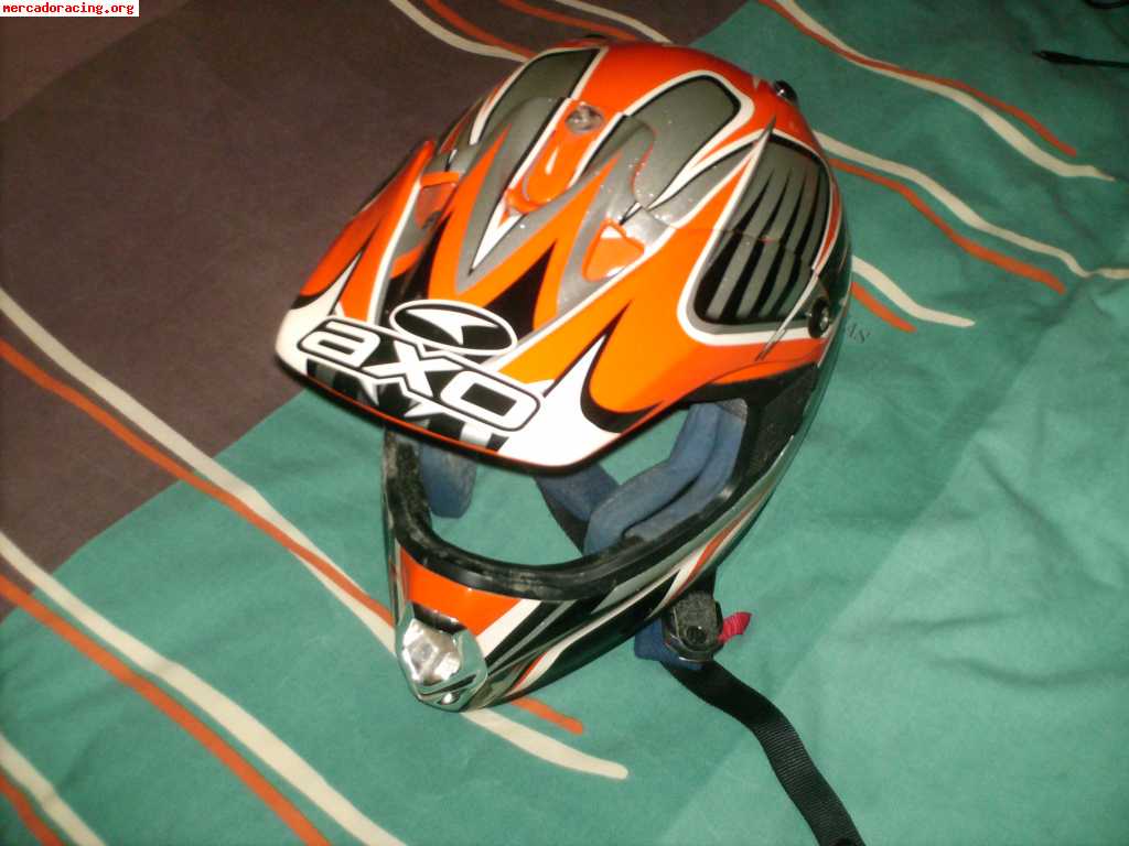 Vendo casco, guantes,botas y gafas para motocroos