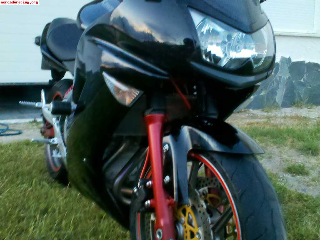 Vendo kawasaki er-6f o cambio