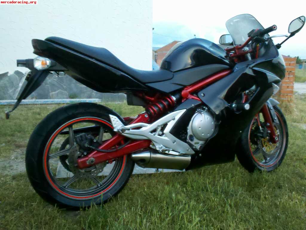 Vendo kawasaki er-6f o cambio