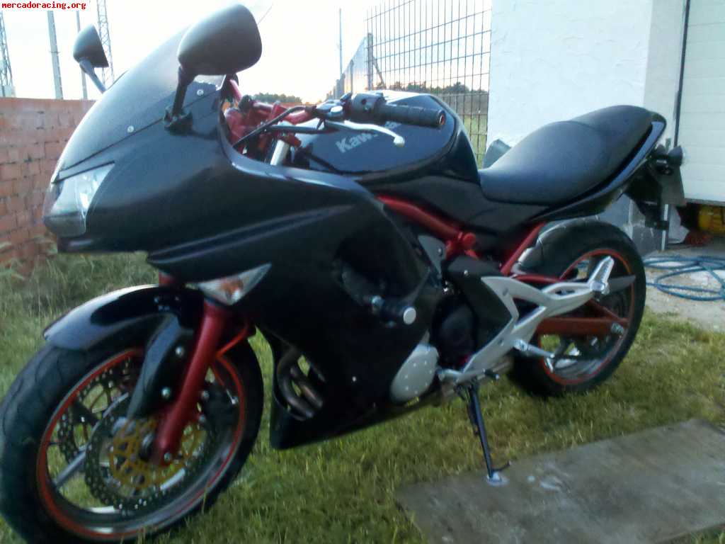 Vendo kawasaki er-6f o cambio