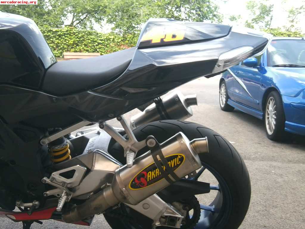 Se vende aprilia rsv mille factory 2005