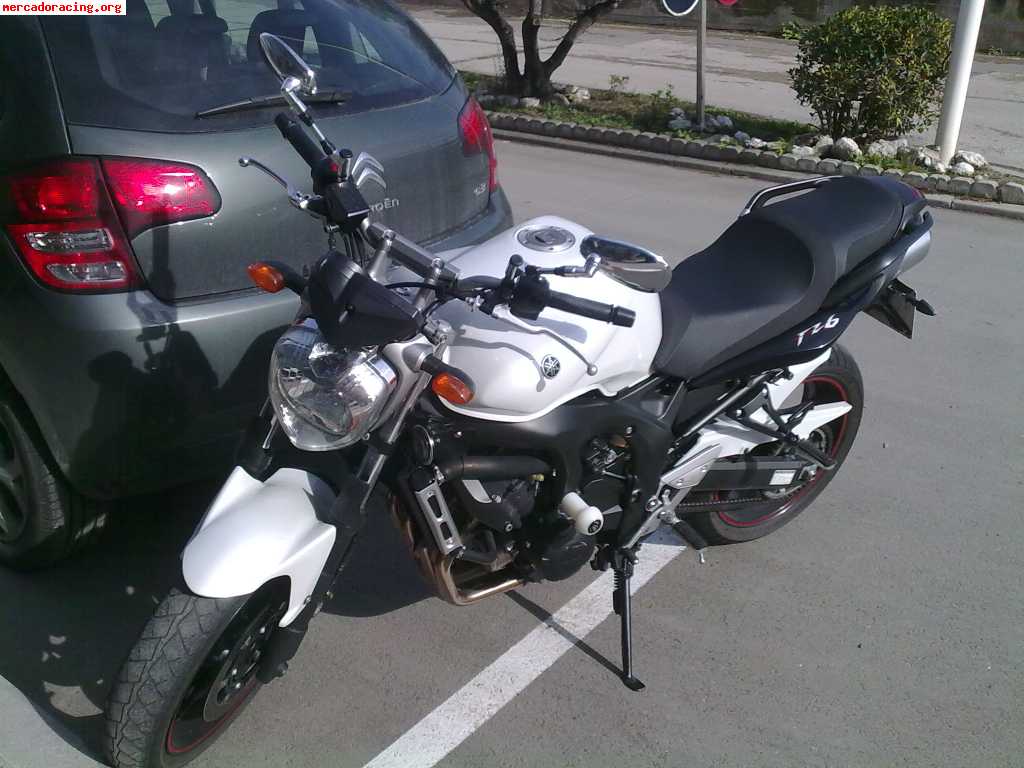 Se vende yamaha fz6 n s2 2007