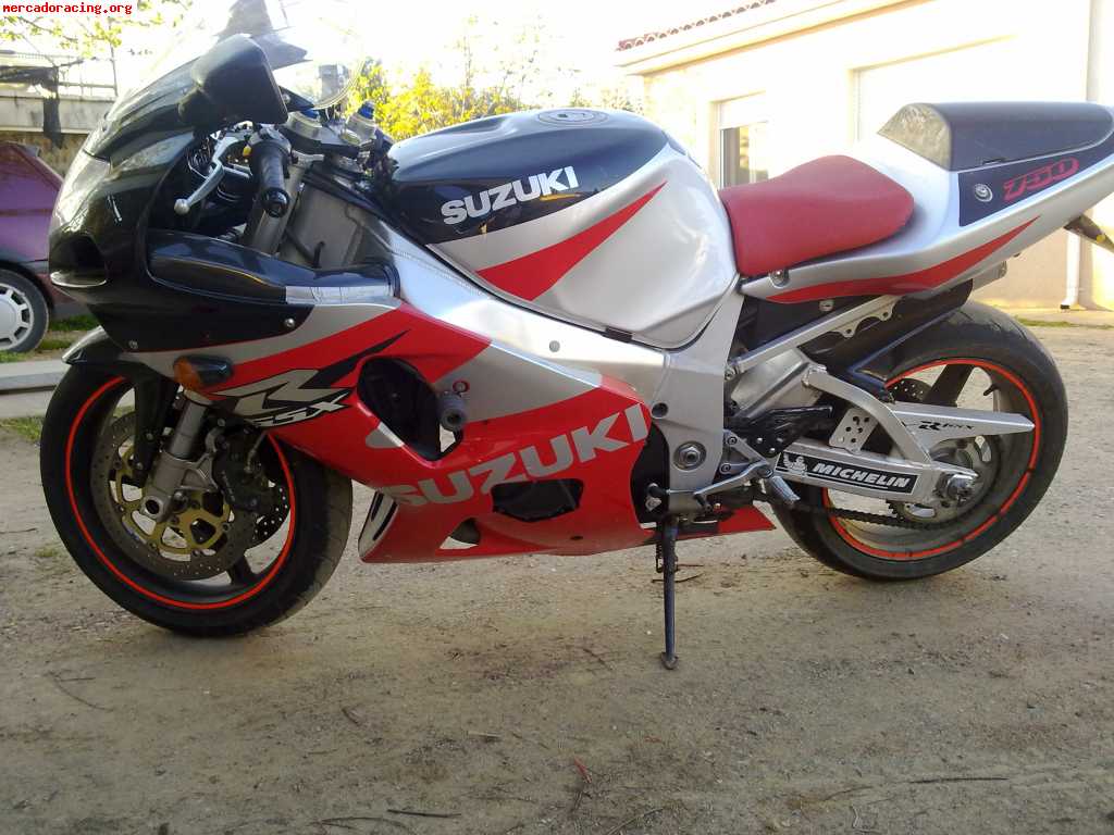 Suzuki gsx750r 2001