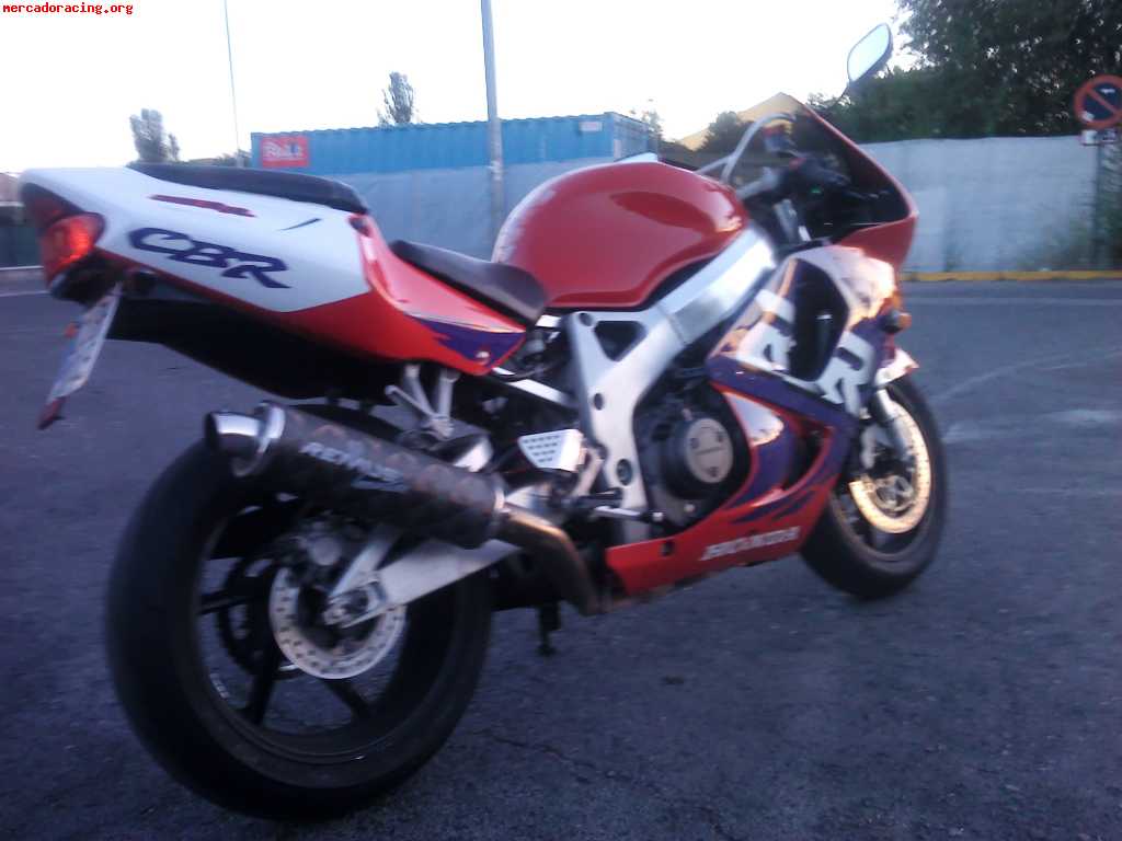 Vendo cbr 900, 2000 eur