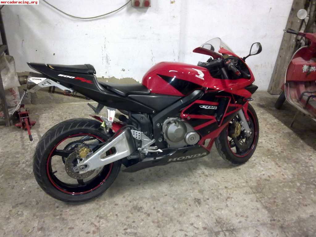 Honda cbr 600 rr 22.000 km.