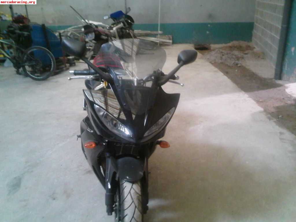 Se vende yamaha fazer como nueva